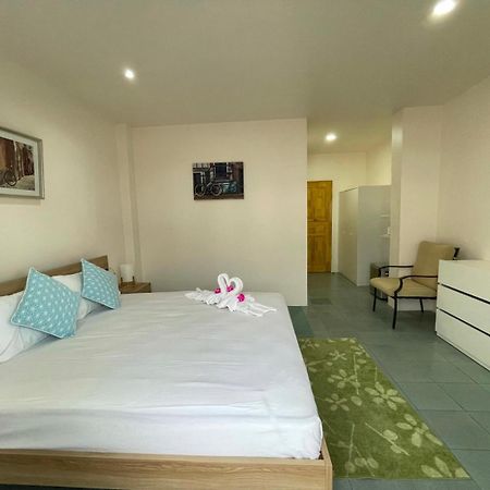 Inn Dulgence Patong Exteriör bild