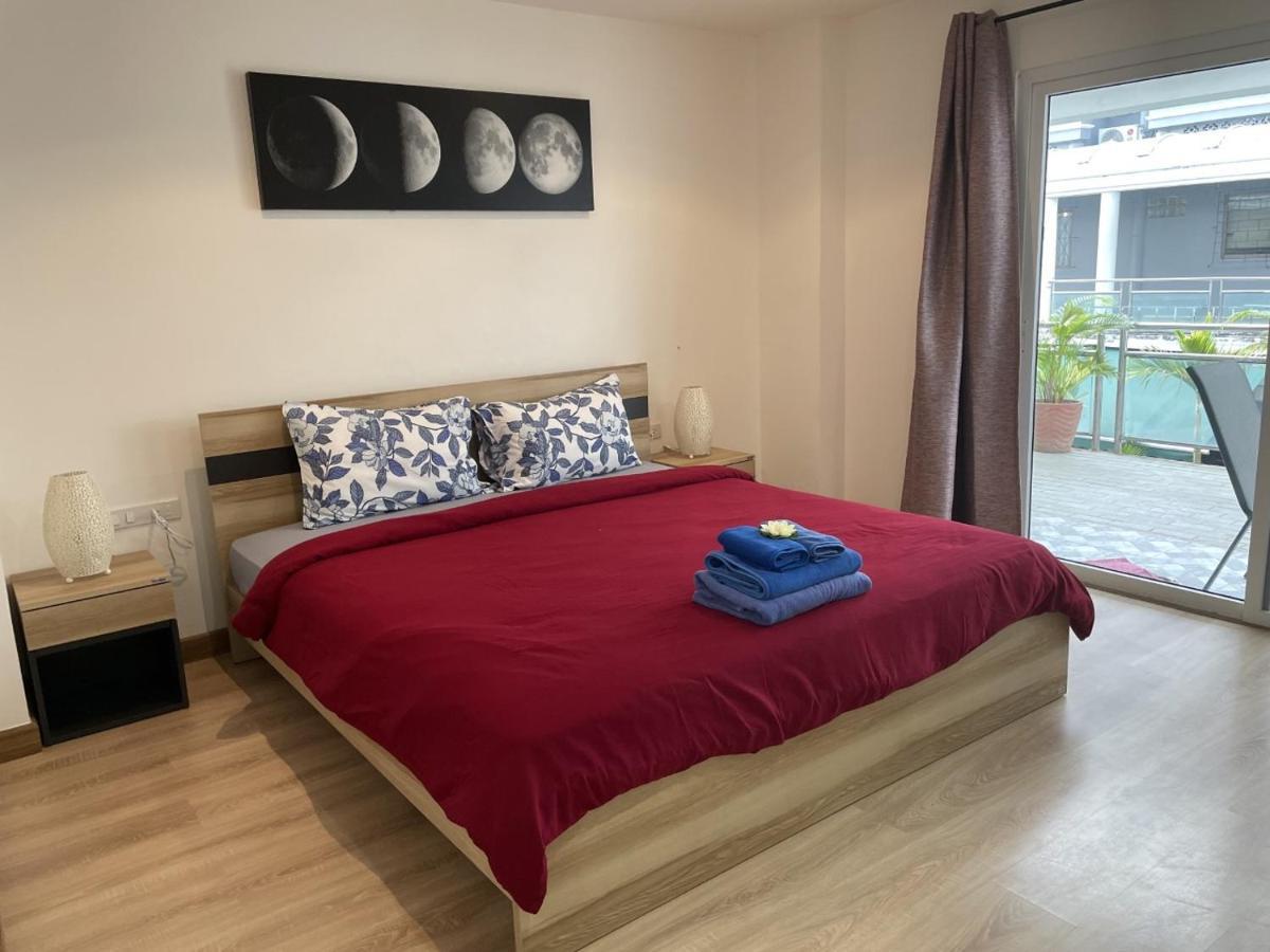 Inn Dulgence Patong Exteriör bild