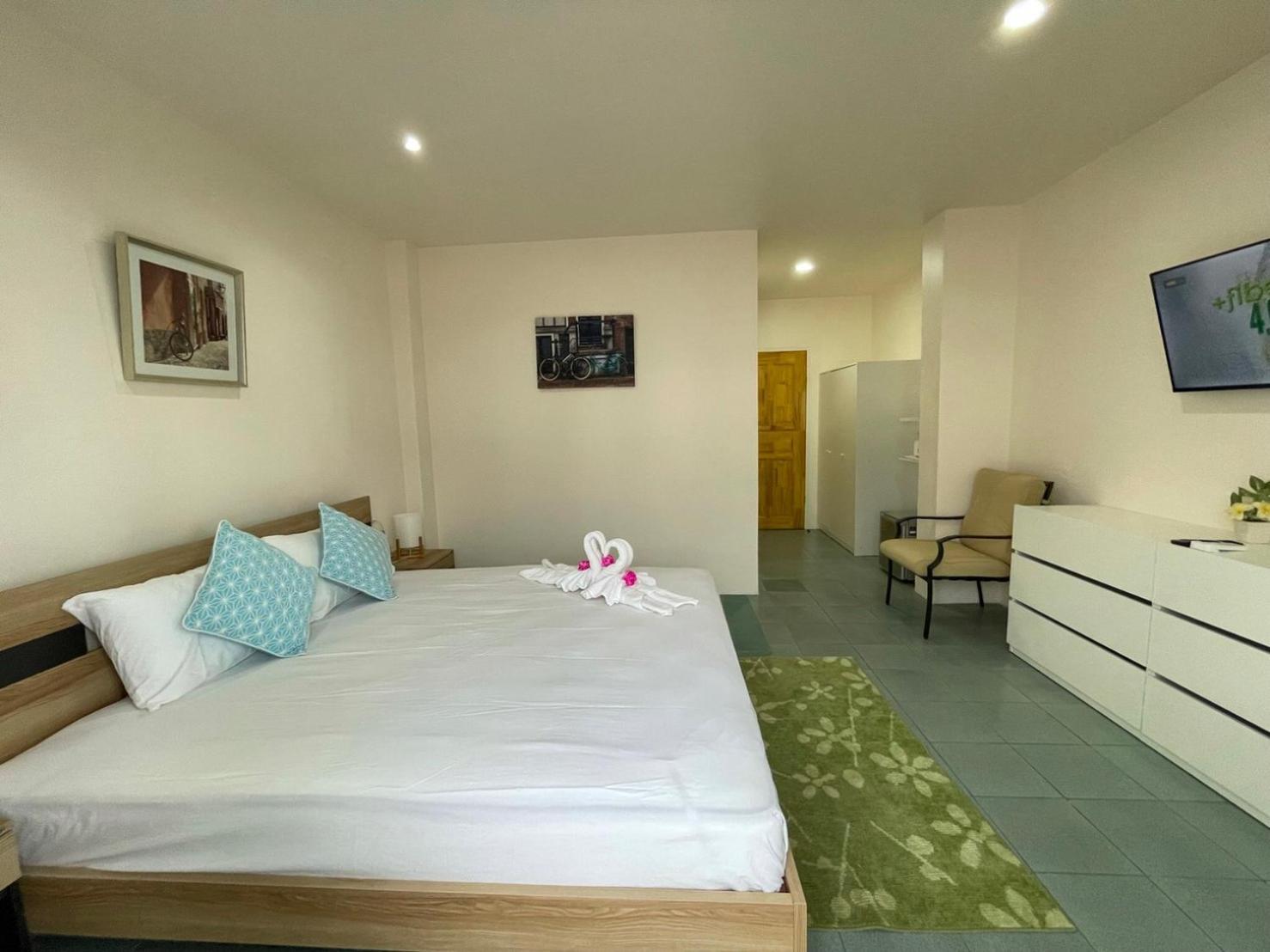 Inn Dulgence Patong Exteriör bild