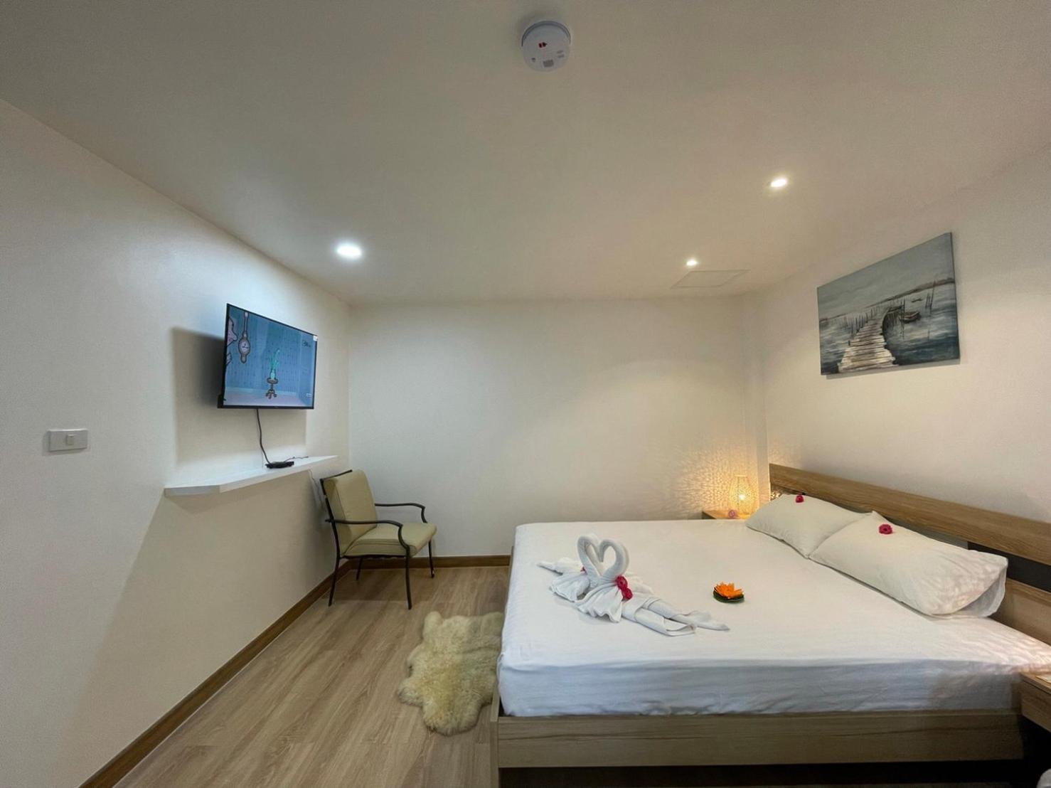 Inn Dulgence Patong Exteriör bild